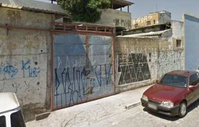 Imagem: O terreno possui 292m² de Área e está localizado em Vila