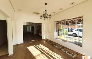 Imagem: O depósito possui 4 Vagas na garagem, 200m² de Área e está