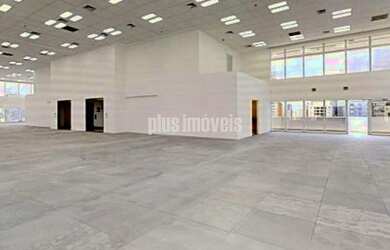 Imagem: O depósito possui 5 Vagas na garagem, 331m² de Área e está