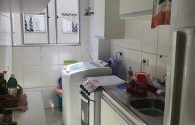 Imagem: O apartamento possui 2 Dormitórios, 1 Banheiro, 1 Vaga na garagem