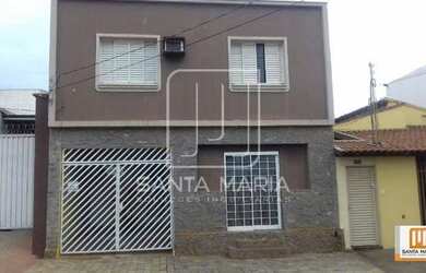 Imagem: O depósito possui 1 Vaga na garagem e 140m² de Área e está