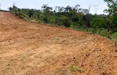 Imagem: O terreno possui 600m² de Área e está localizado em Alto