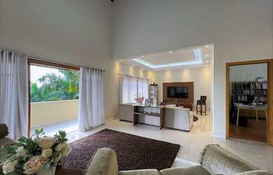 Imagem 6: Linda Casa com 4 dorm/3 sts - Salões festas e jogos, piscina, gourmet