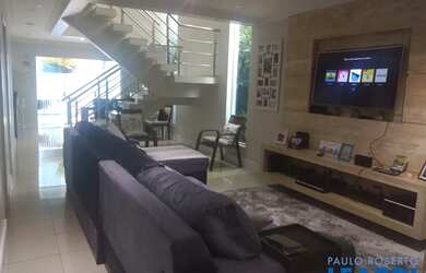 Imagem: A casa em condomínio possui 3 Dormitórios, 1 Banheiro, 4 Vagas