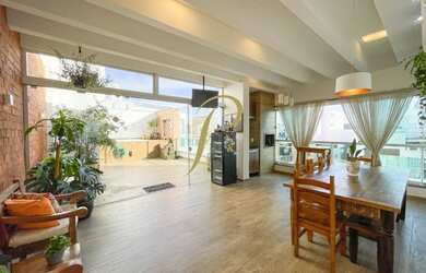 Imagem: O apartamento na cobertura possui 4 Dormitórios, 2 Banheiros