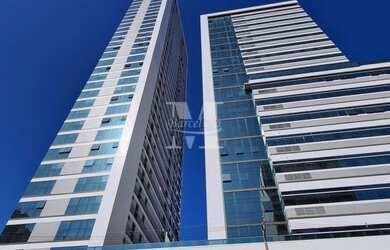 Imagem: O apartamento possui 1 Dormitório, 1 Banheiro, 1 Vaga na garagem