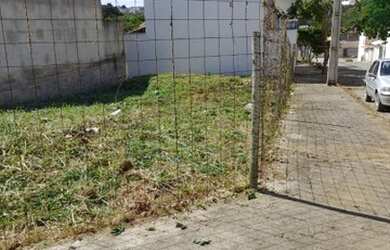 Imagem: O terreno possui 220m² de Área e está localizado em Grã