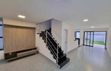 Imagem: A casa em condomínio possui 3 Dormitórios, 3 Banheiros, 2