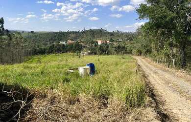 Imagem: O terreno possui 1000m² de Área e está localizado em Centro