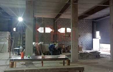 Imagem 3: Salão comercial novo a estrear na Av Robert Kennedy