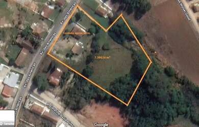 Imagem: O terreno possui 7.394m² de Área e está localizado em Contenda