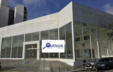 Imagem: O depósito possui 5 Vagas na garagem e 657m² de Área e está