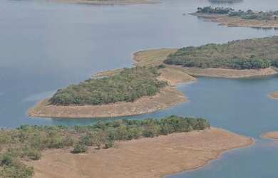 Imagem 1: Lote/Terreno para venda com 380 metros quadrados em Condomínio Mansões...