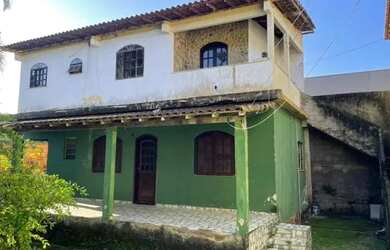 Imagem: A casa possui 5 Dormitórios, 5 Banheiros, 5 Vagas na garagem