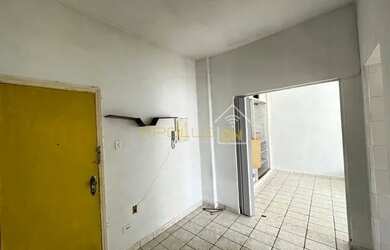 Imagem: O apartamento possui 1 Dormitório, 1 Banheiro, 1 Vaga na garagem