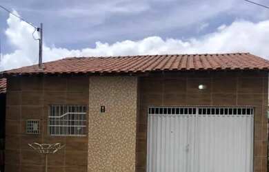 Imagem: A casa possui 2 Dormitórios, 1 Vaga na garagem e está localizado