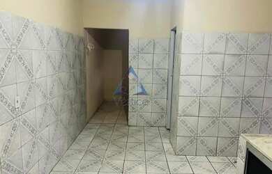 Imagem: A casa possui 1 Dormitório, 1 Banheiro, 30m² de Área e está