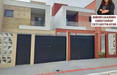 Imagem: A casa possui 3 Dormitórios, 3 Banheiros, 2 Vagas na garagem