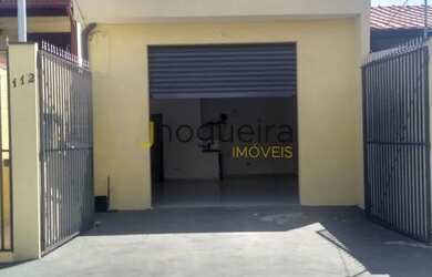 Imagem: O depósito possui 2 Vagas na garagem, 50m² de Área e está