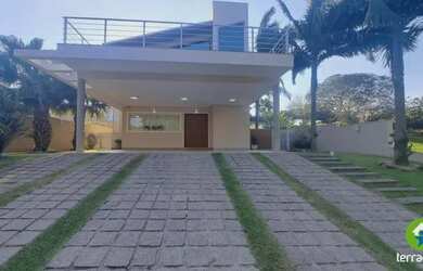 Imagem: A casa possui 5 Dormitórios, 5 Banheiros, 5 Vagas na garagem