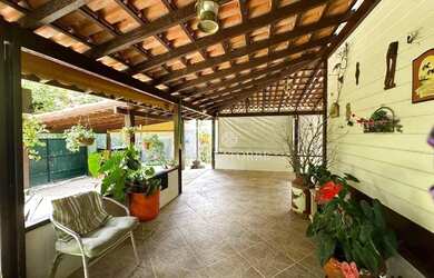 Imagem: Casa com 4 dormitórios à venda, 211 m² por R$ 910.000,00