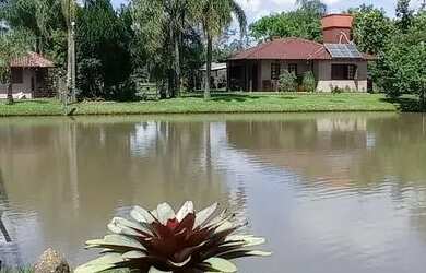 Imagem: A chácara possui 35.000m² de Área e está localizado em