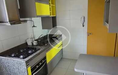 Imagem 2: Apartamento à Venda com 2 Quartos, sendo 1 Suíte - 71,14m² - Centro...