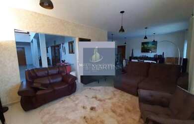 Imagem: A casa em condomínio possui 4 Dormitórios, 4 Banheiros, 5