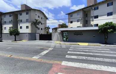 Imagem 2: Apartamento no bairro Saguaçu mobiliado com 2 quartos, 1 banheiro social...