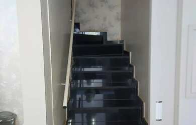 Imagem 10: Sobrado de oportunidade. Piscina, Churrasqueira, Varandae136m² de Área