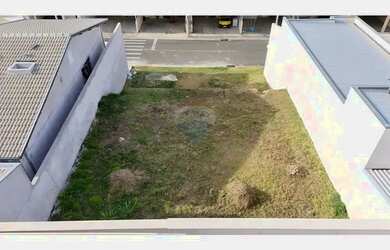 Imagem: O terreno possui 154m² de Área e está localizado em Centro