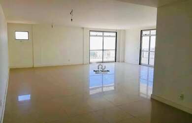 Imagem: O apartamento na cobertura possui 5 Dormitórios, 1 Banheiro