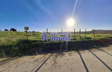 Imagem: O terreno possui 360m² de Área e está localizado em Iguaba