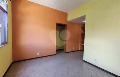 Imagem: O apartamento possui 3 Dormitórios, 3 Banheiros, 77m² de Área