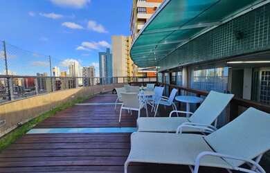 Imagem: O apartamento na cobertura possui 4 Dormitórios, 5 Banheiros