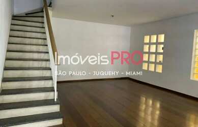 Imagem: A casa possui 3 Dormitórios, 4 Banheiros, 2 Vagas na garagem