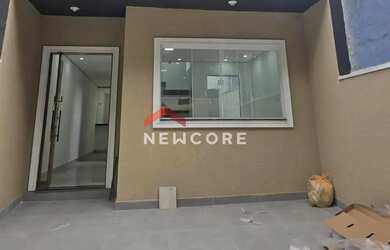 Imagem: A casa possui 3 Dormitórios, 3 Banheiros, 2 Vagas na garagem