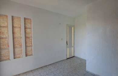 Imagem: O apartamento possui 2 Dormitórios e 2 Banheiros e está localizado