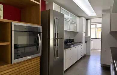 Imagem: EXCELENTE 2 QTS COM 1 SUÍTE REFORMADO, PORTARIA 24H. 2VGS GARAGEM