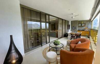 Imagem: O apartamento possui 3 Dormitórios, 5 Banheiros, 3 Vagas na