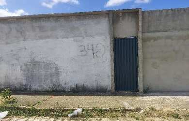 Imagem: A casa possui 2 Dormitórios, 1 Banheiro, 200m² de Área e
