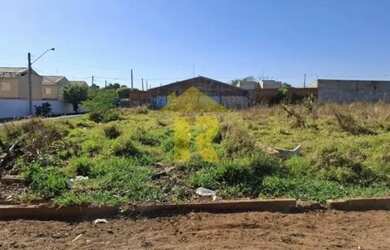 Imagem: O terreno possui 4.000m² de Área e está localizado em Estância