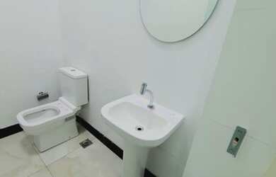 Imagem 8: Comercial para Locação em Belo Horizonte, Sagrada Família, 4 banheiros