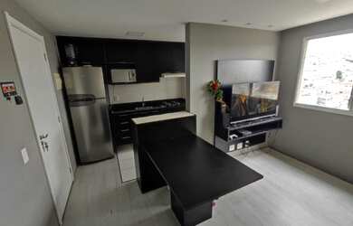 Imagem: O apartamento possui 2 Dormitórios, 1 Banheiro, 1 Vaga na garagem