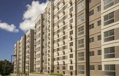 Imagem: O apartamento possui 2 Dormitórios, 1 Banheiro, 1 Vaga na garagem