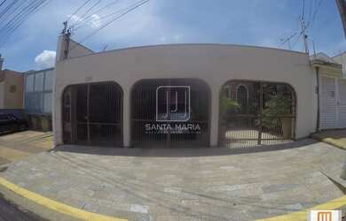 Imagem: O depósito possui 2 Vagas na garagem, 220m² de Área e está