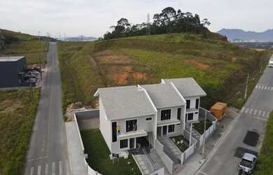 Imagem 2: Sobrado Alto Padrão no loteamento San Marino em São José