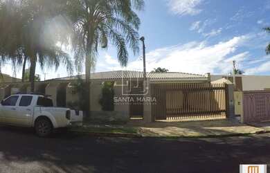 Imagem: O depósito possui 4 Vagas na garagem, 361m² de Área e está