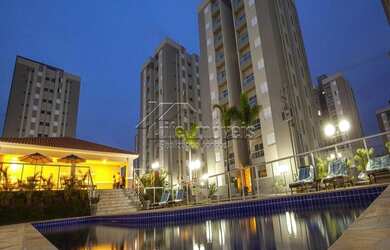 Imagem: O apartamento possui 2 Dormitórios, 1 Banheiro, 1 Vaga na garagem