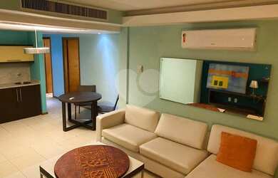 Imagem: O studio possui 1 Dormitório, 2 Banheiros, 1 Vaga na garagem